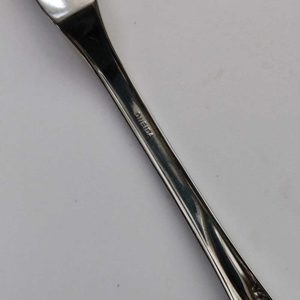 Vtg Oneida LORILEI Butter Knife & Sugar Spoon‎ Stainless Floral Flatware Lorelei